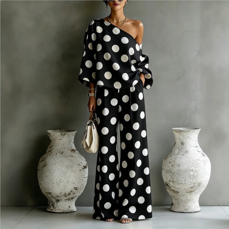Women's Polka Dot 2 Piece Outf - Blouse Off Shoulder recensione e prezzo