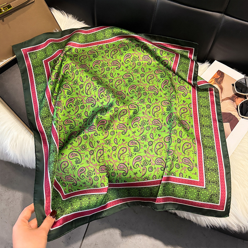 Fashion Square Scarf for Women - Headband Summer Knit recensione e prezzo