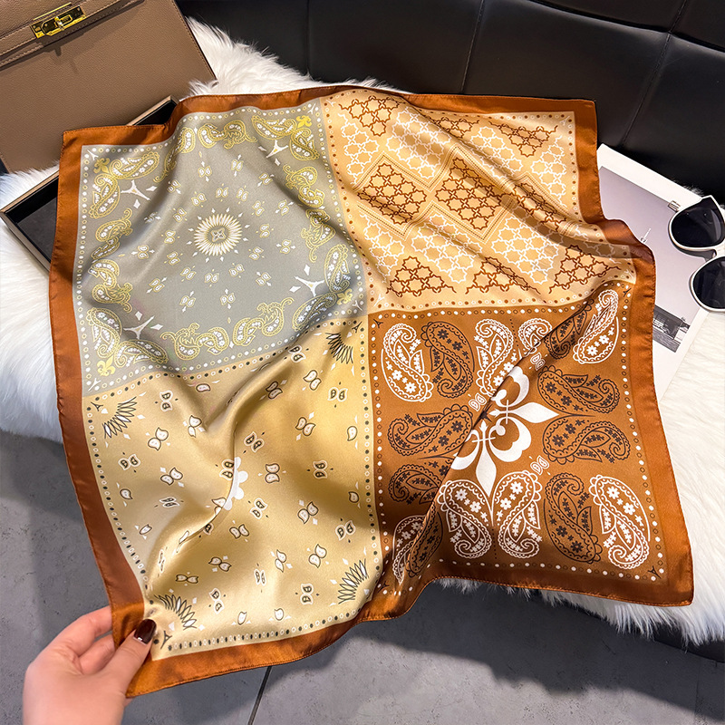 Fashion Square Scarf for Women - Headband Summer Knit recensione e prezzo